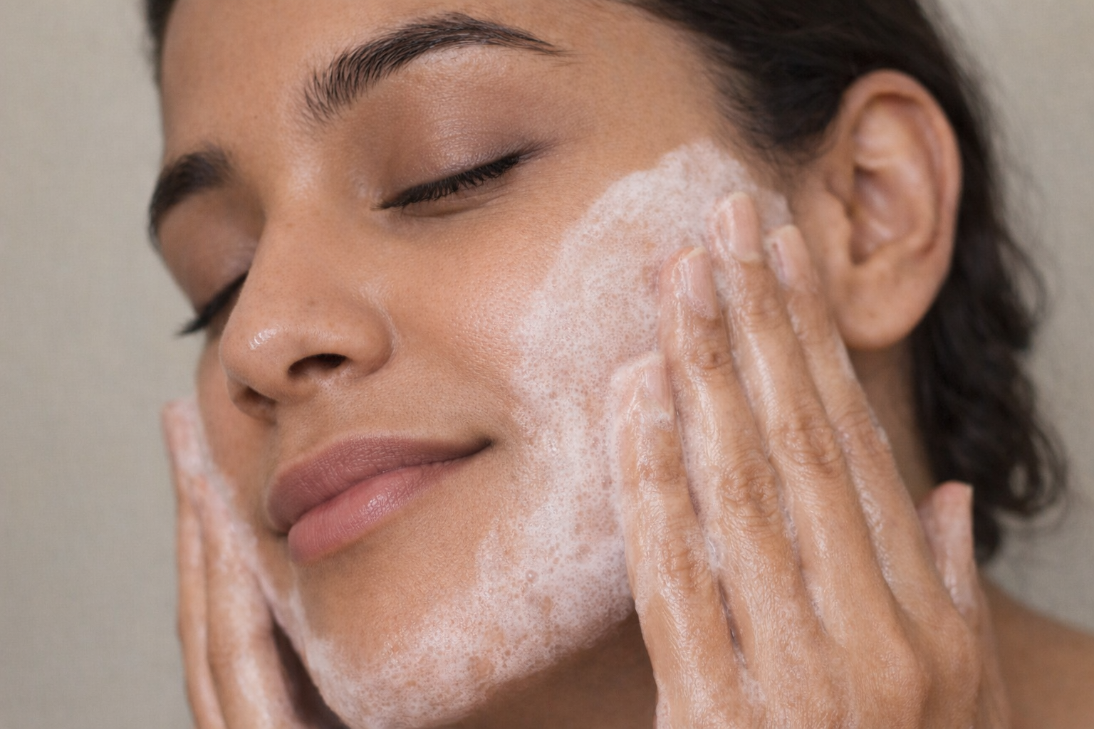 Melino Kojic Acid Foaming Face Wash with Licorice Root & Lemongrass Extract – Brightening Cleanser